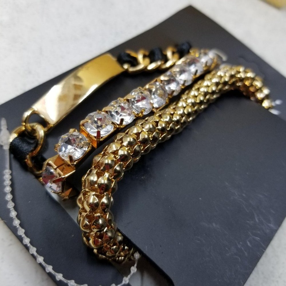 3/$15 NWT Sachi accessories gold tone bracelet